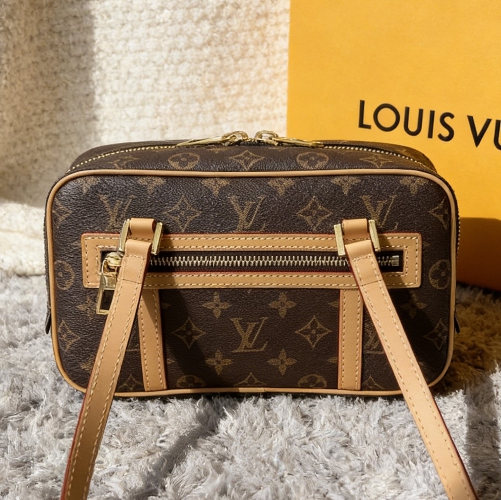 Louis Vuitton  Cité